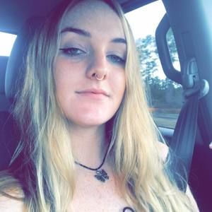 Meet your Posher, Nadia